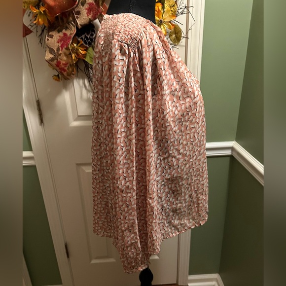 Ann Taylor semi sheer ginkgo leaf blouse cream/black Sz XL - Picture 5 of 13